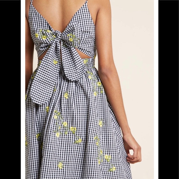 Gorgeous Outdoor Glory Sundress - Picture 9 of 11